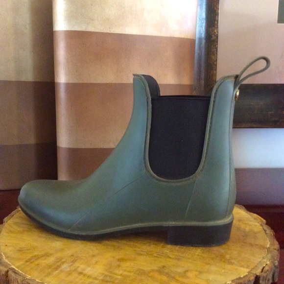 Sam Edelman Women’s Waterproof Boots - Picture 6 of 9
